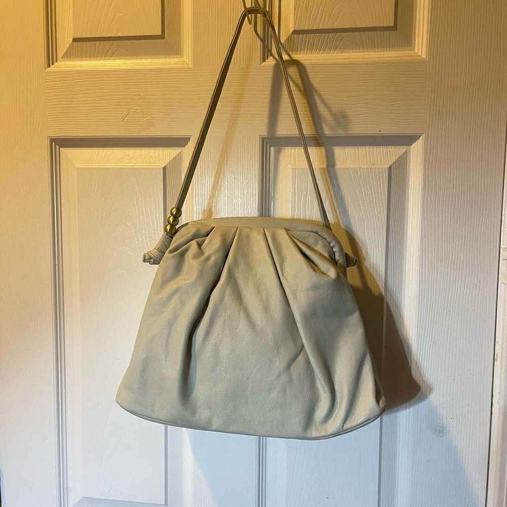 Hobo Adalyn Soft leather light gray medium Frame Shoulder Bag - Picture 3 of 15